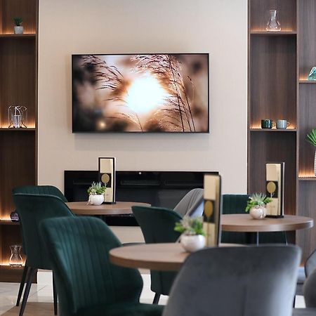 Hotel Crystal Hajduszoboszlo Luaran gambar
