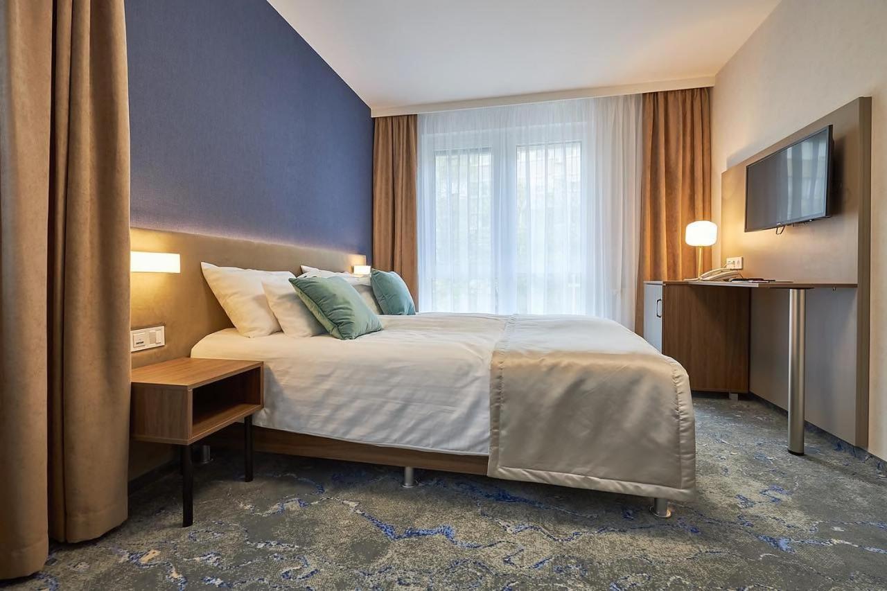 Hotel Crystal Hajduszoboszlo Luaran gambar