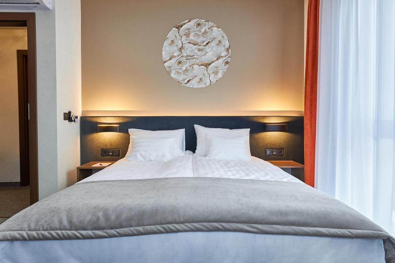 Hotel Crystal Hajduszoboszlo Luaran gambar