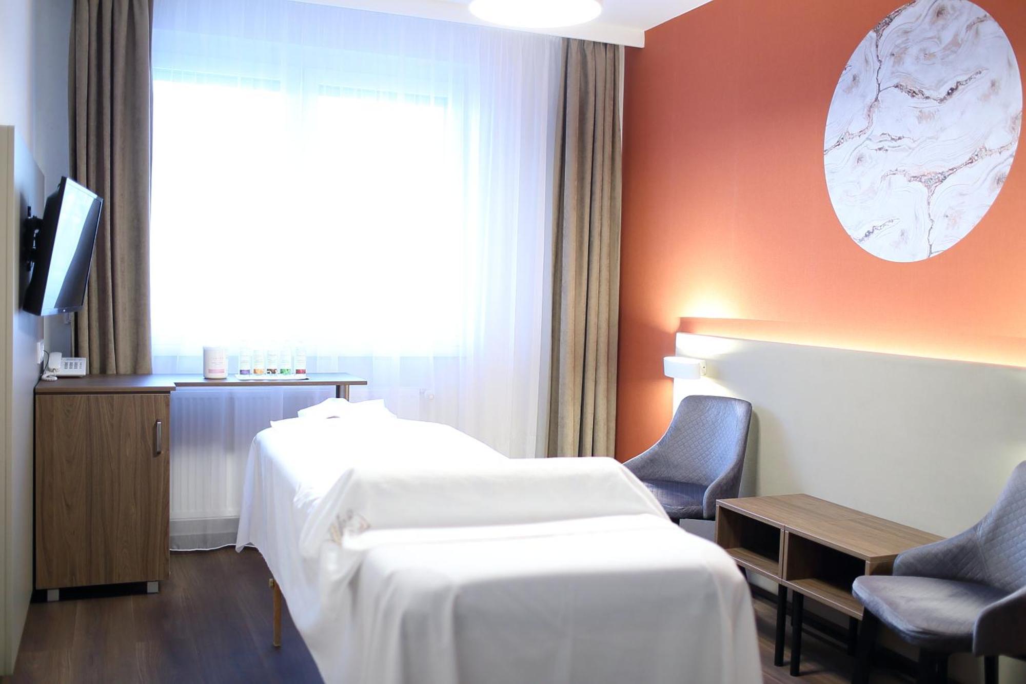 Hotel Crystal Hajduszoboszlo Luaran gambar